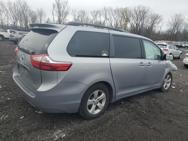 2015 Toyota Sienna LE