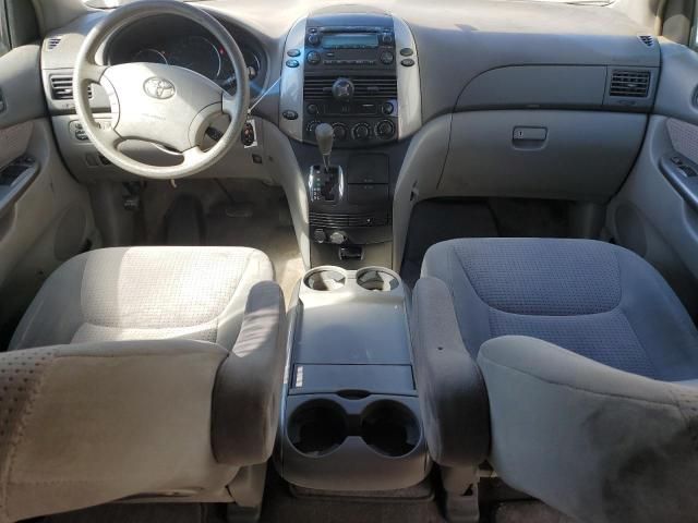 2006 Toyota Sienna CE