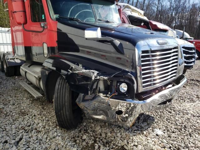 2007 Freightliner Conventional ST120