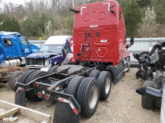 2016 Freightliner Cascadia 125