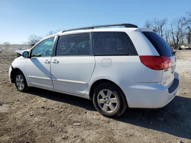 2010 Toyota Sienna CE