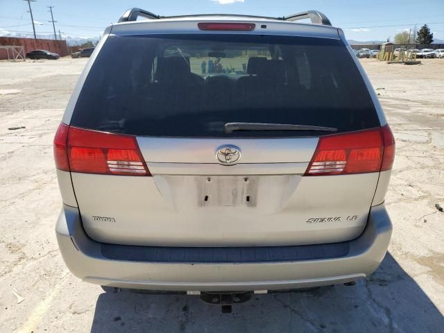 2004 Toyota Sienna CE