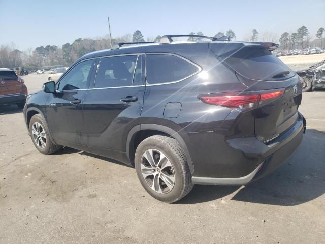 2021 Toyota Highlander Hybrid XLE