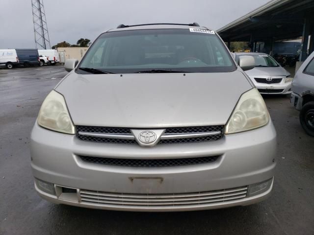 2004 Toyota Sienna XLE