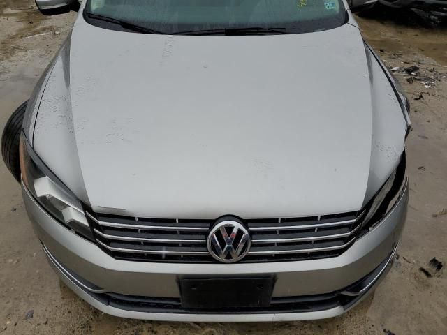 2013 Volkswagen Passat SEL