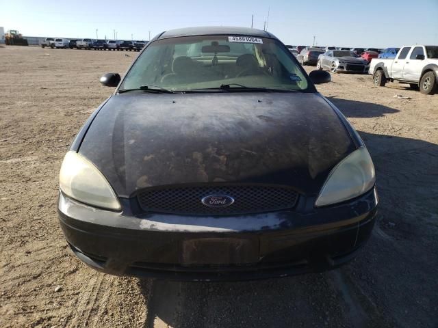 2005 Ford Taurus SE