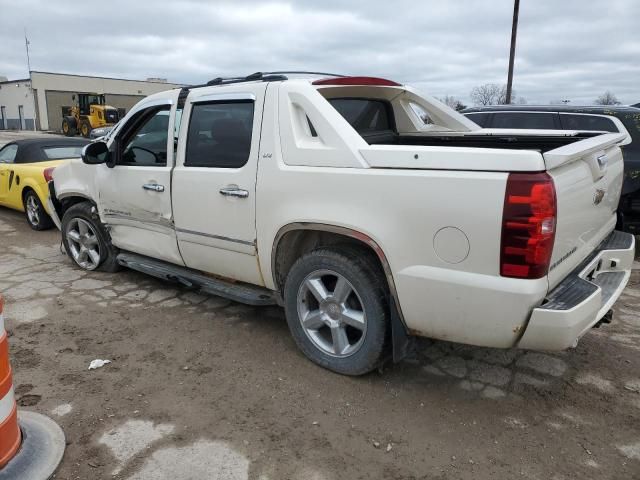 2011 Chevrolet Avalanche LTZ