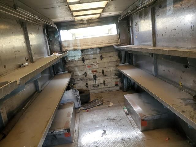 1998 Freightliner Chassis M Line WALK-IN Van