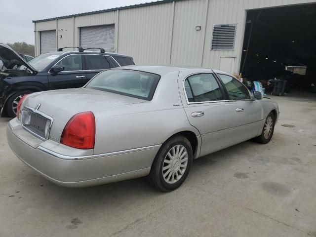 2003 Lincoln Town Car Executive