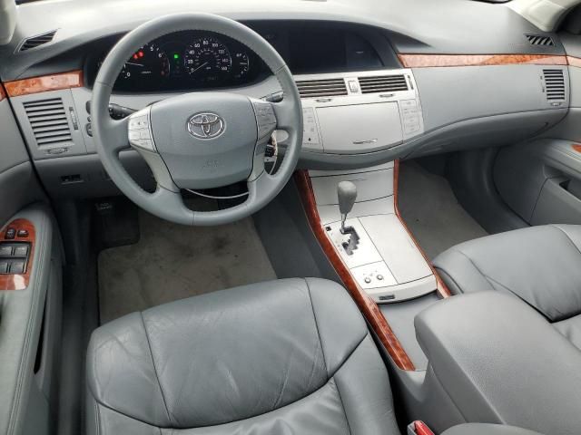 2005 Toyota Avalon XL