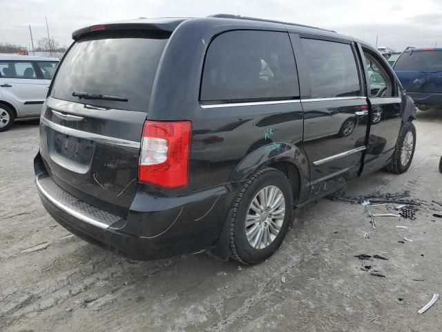 2011 Chrysler Town & Country Touring L