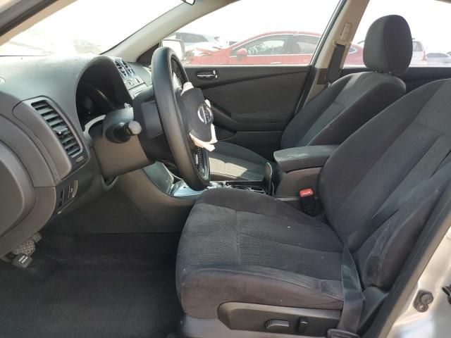 2010 Nissan Altima Base