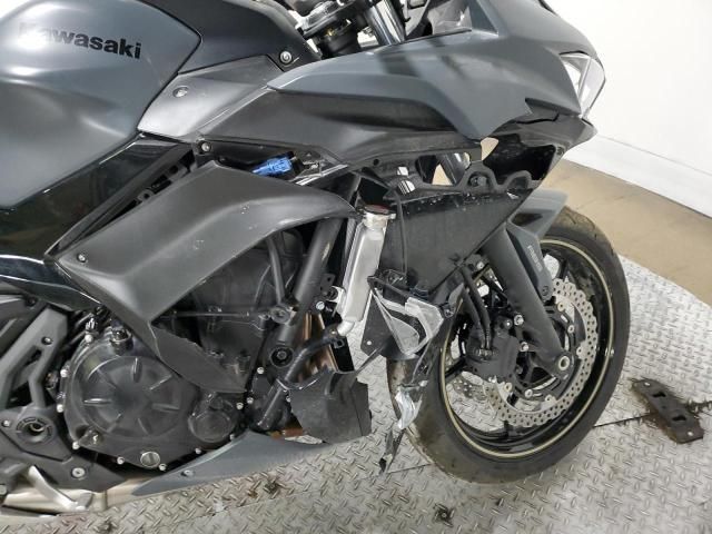 2024 Kawasaki EX650 P