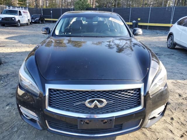 2015 Infiniti Q70 3.7