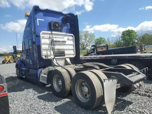 2016 Kenworth Construction T680