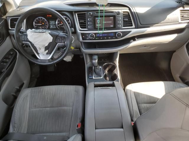 2015 Toyota Highlander LE