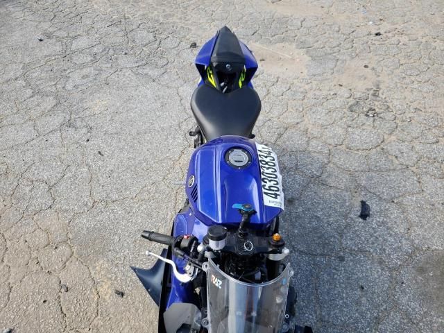 2022 Yamaha YZFR7
