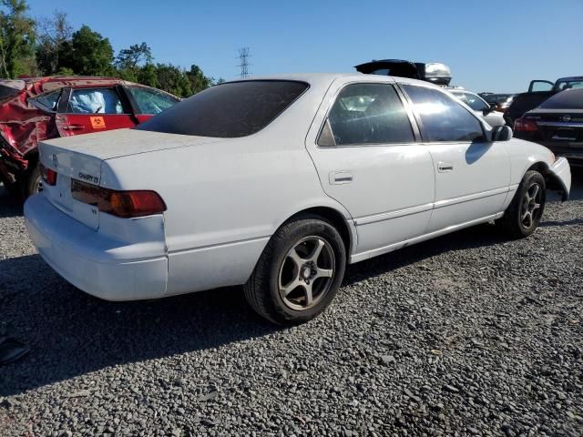 1999 Toyota Camry LE