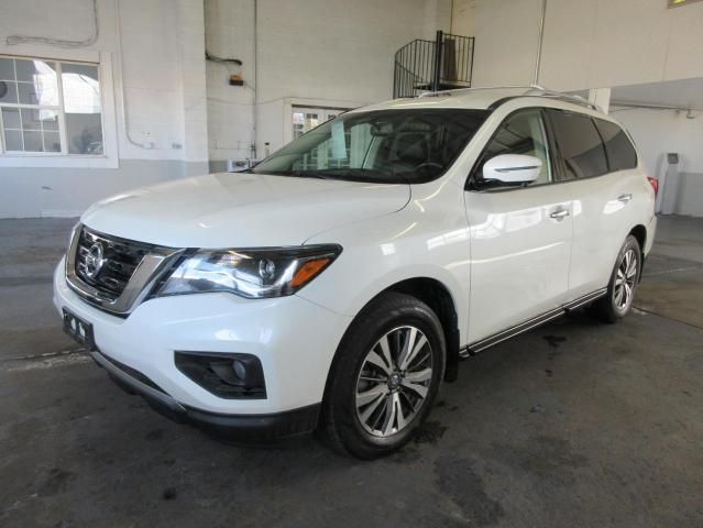 2018 Nissan Pathfinder S