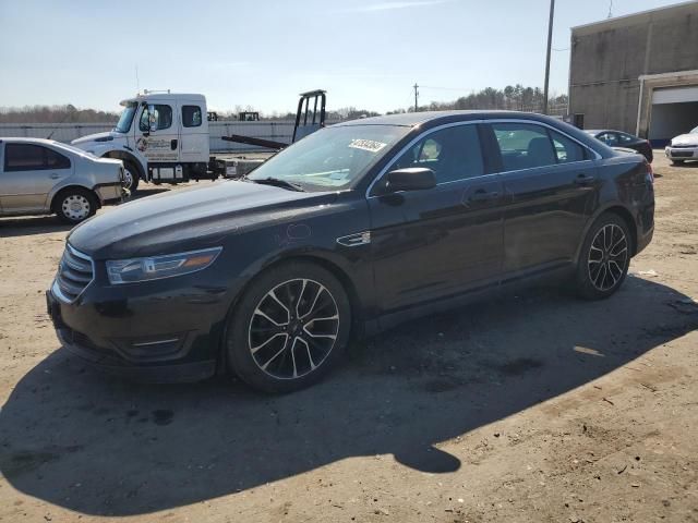 2018 Ford Taurus SEL