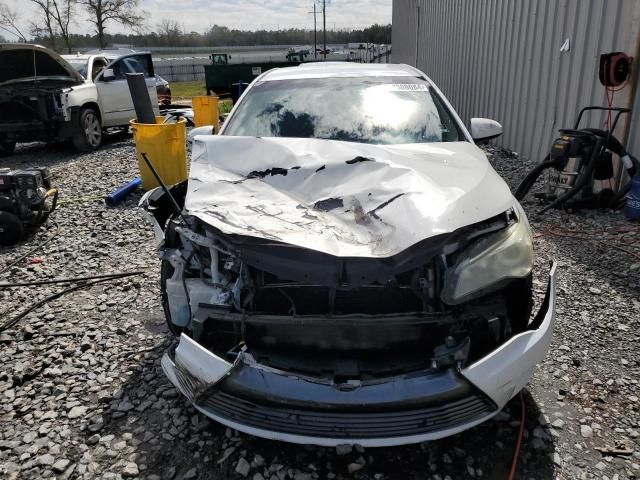 2015 Toyota Camry Hybrid