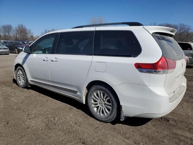 2014 Toyota Sienna XLE