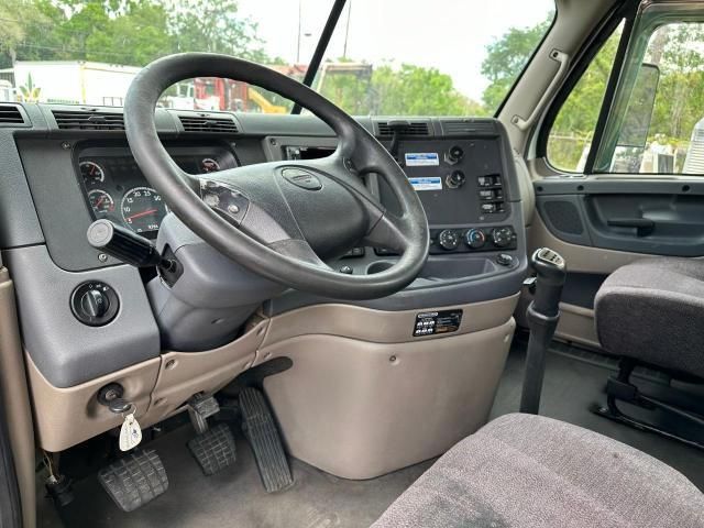 2014 Freightliner Cascadia 125