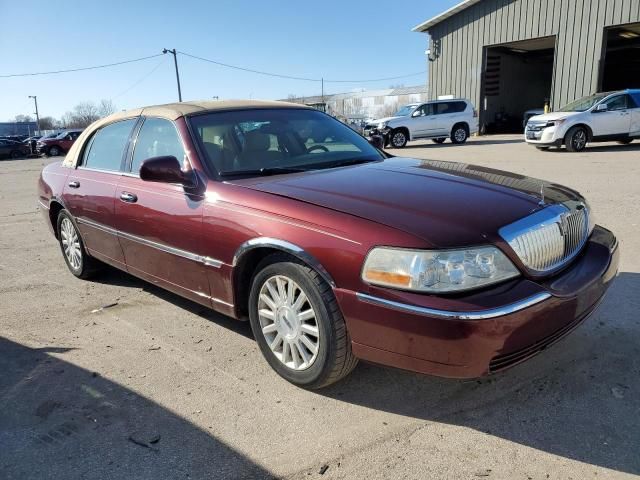 2003 Lincoln Town Car Executive