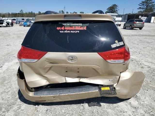 2011 Toyota Sienna LE