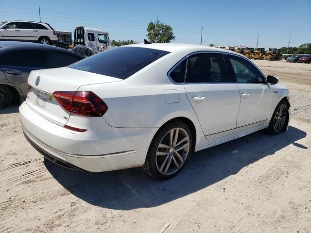 2017 Volkswagen Passat R-Line