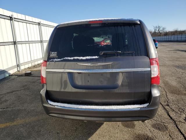 2016 Chrysler Town & Country Touring