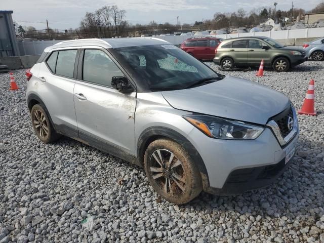 2019 Nissan Kicks S