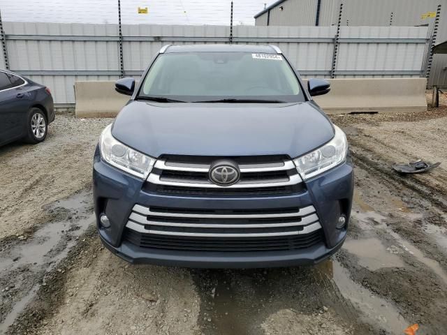 2018 Toyota Highlander SE