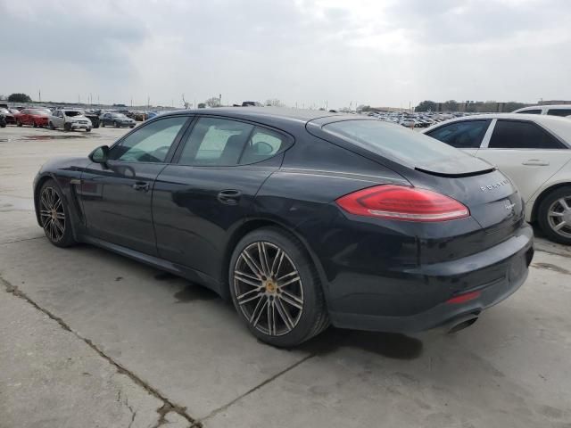 2015 Porsche Panamera 2