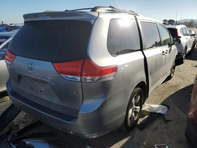 2011 Toyota Sienna LE