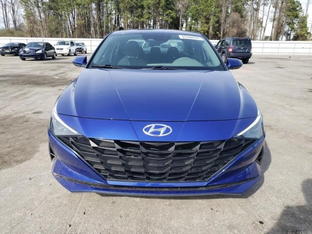 2021 Hyundai Elantra SE