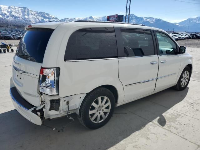 2011 Chrysler Town & Country Touring L