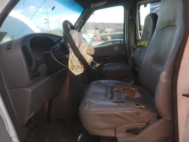 2002 Ford Econoline E250 Van