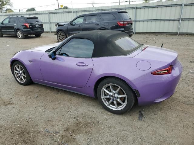 2016 Mazda MX-5 Miata Sport