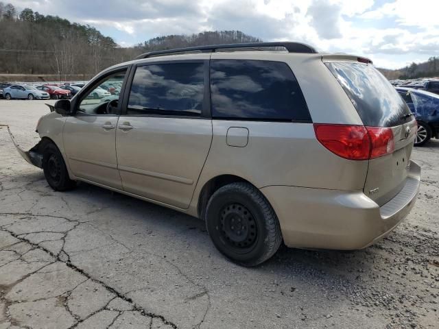 2009 Toyota Sienna CE