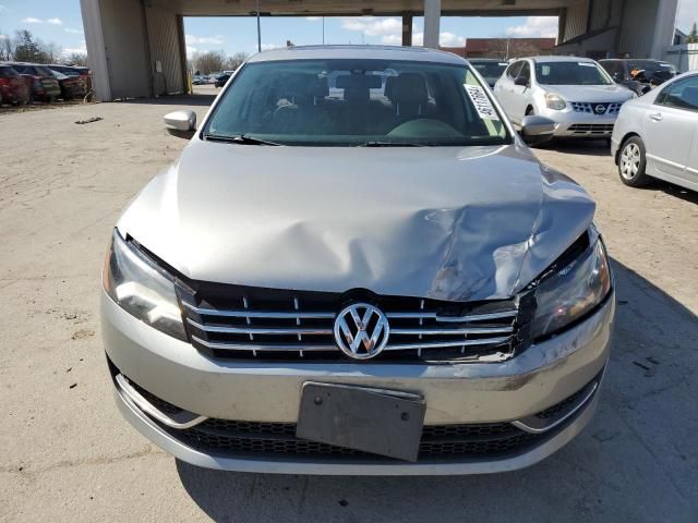 2013 Volkswagen Passat SE