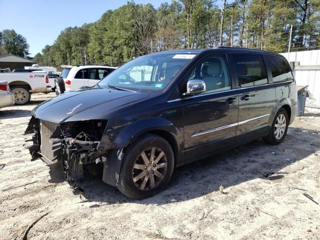 2011 Chrysler Town & Country Touring L