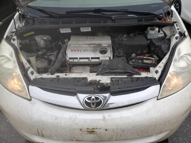 2006 Toyota Sienna XLE