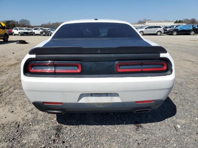 2018 Dodge Challenger SXT