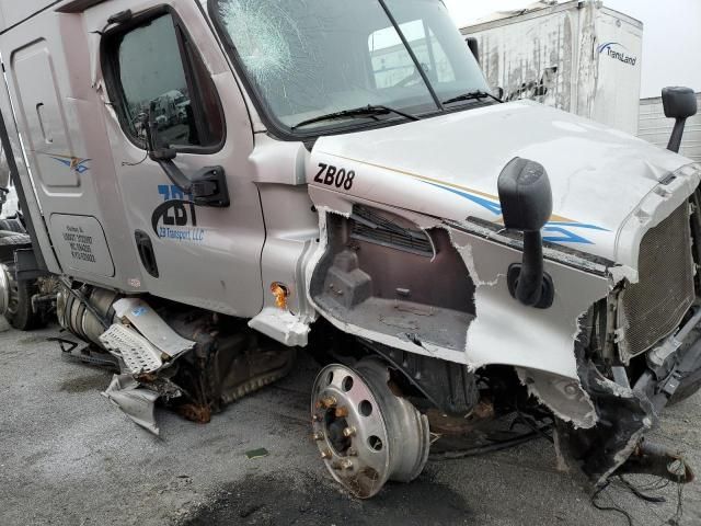 2018 Freightliner Cascadia 1