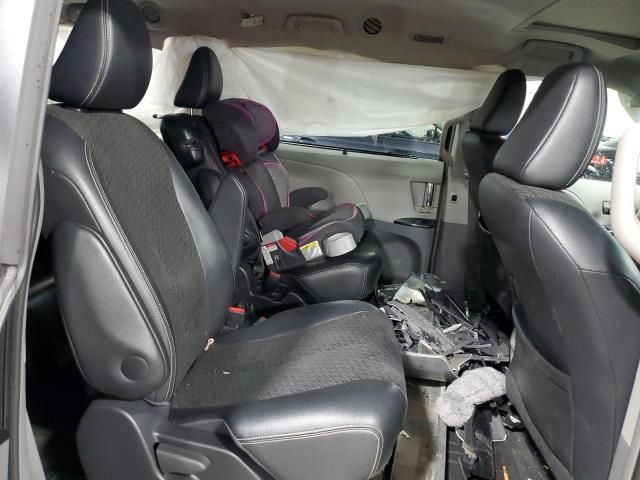 2012 Toyota Sienna Sport