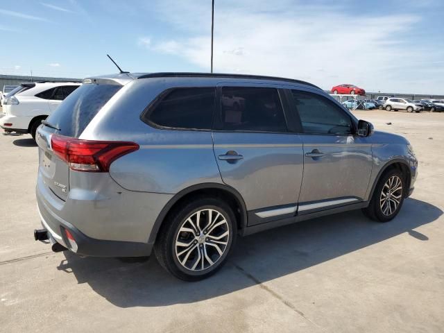 2016 Mitsubishi Outlander SE