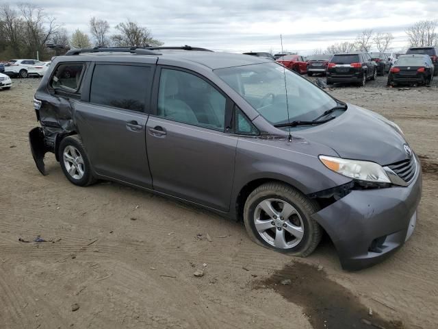 2014 Toyota Sienna LE