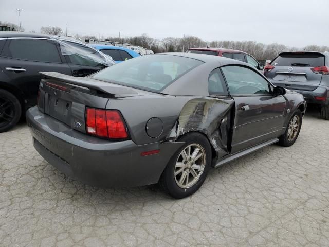 2004 Ford Mustang