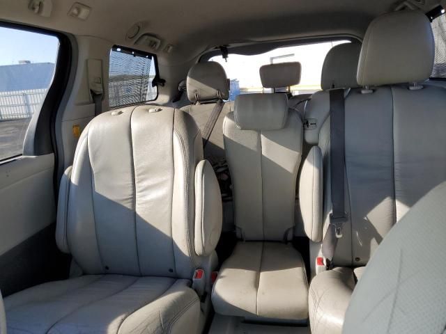 2011 Toyota Sienna XLE